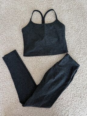 Beyond Yoga Spacedye Cropped Tank and Legging Set in Black Charcoal, size S, EUC